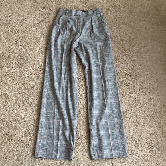 Aritzia Babaton Cascade Pant In Size 2 